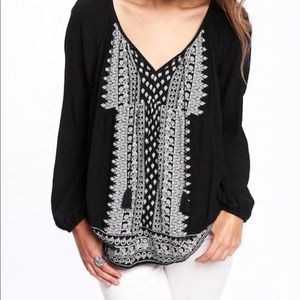 LAST 1! Black/white boho peasant top XS NWT